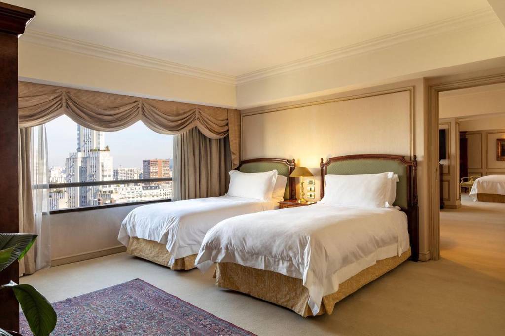 Park Tower 4*