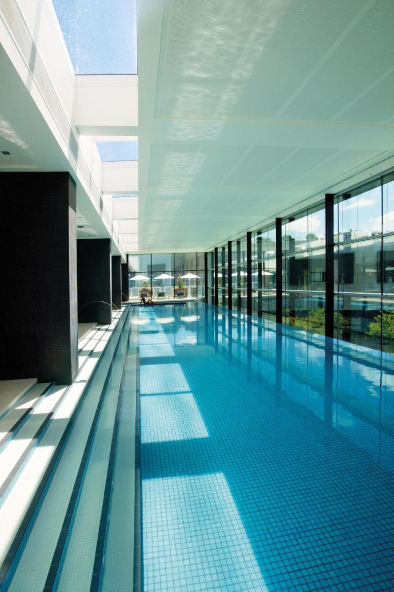 Crown Promenade Melbourne 4*