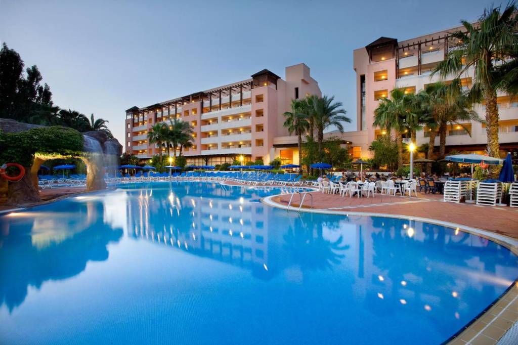 H10 Salauris Palace 4*