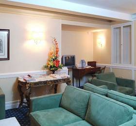 Tryp De Saxe в Париже