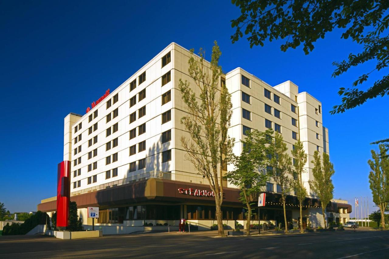 Stuttgart Marriott Hotel Sindelfingen  4*