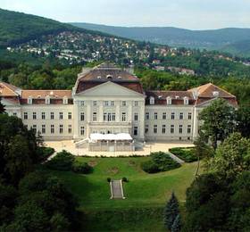 Schloss Wilhelminenberg в Вене