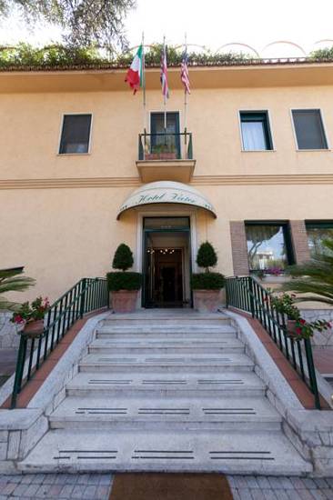 Victor 3* Италия, Рим